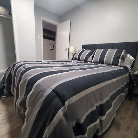 Modern Private 1Br Apt. W/Free Prkg + Fast Wi-Fi Sault Ste. Marie Exteriör bild