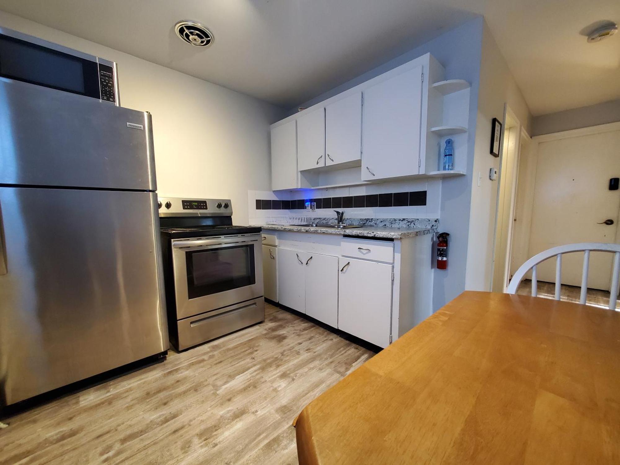 Modern Private 1Br Apt. W/Free Prkg + Fast Wi-Fi Sault Ste. Marie Exteriör bild